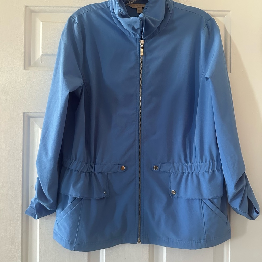 Laura Ashley Lightweight Blue Zip-Front Women's Spring Jacket. Size medium.